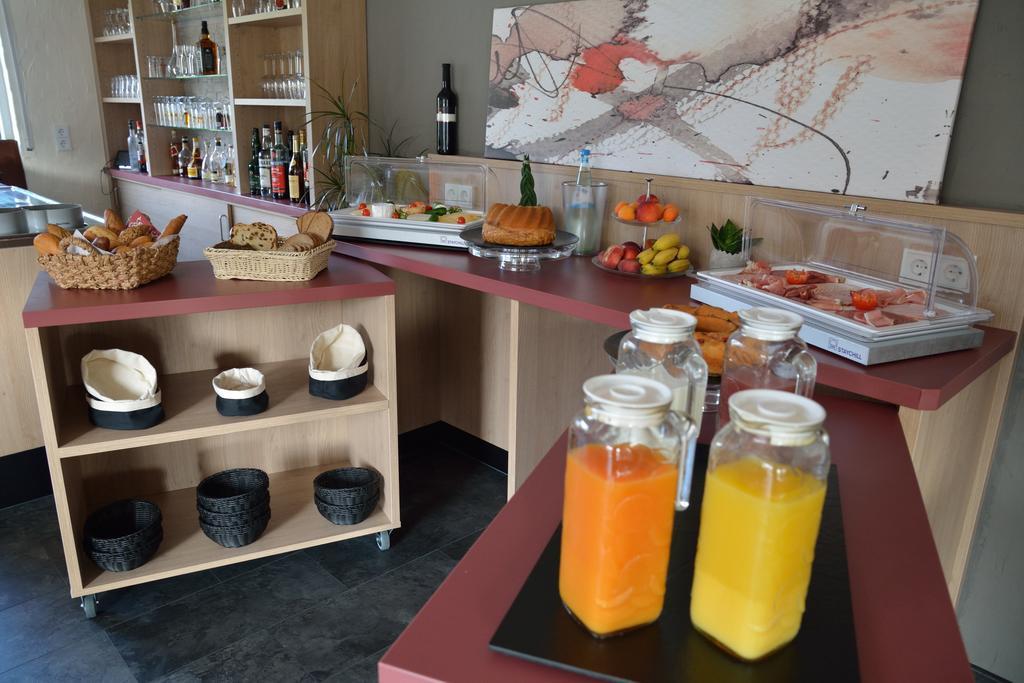 Hotel-Restaurant-Weingut Kapellenhof Klotten Luaran gambar