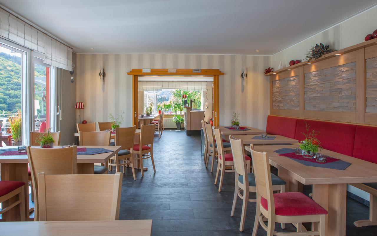Hotel-Restaurant-Weingut Kapellenhof Klotten Luaran gambar